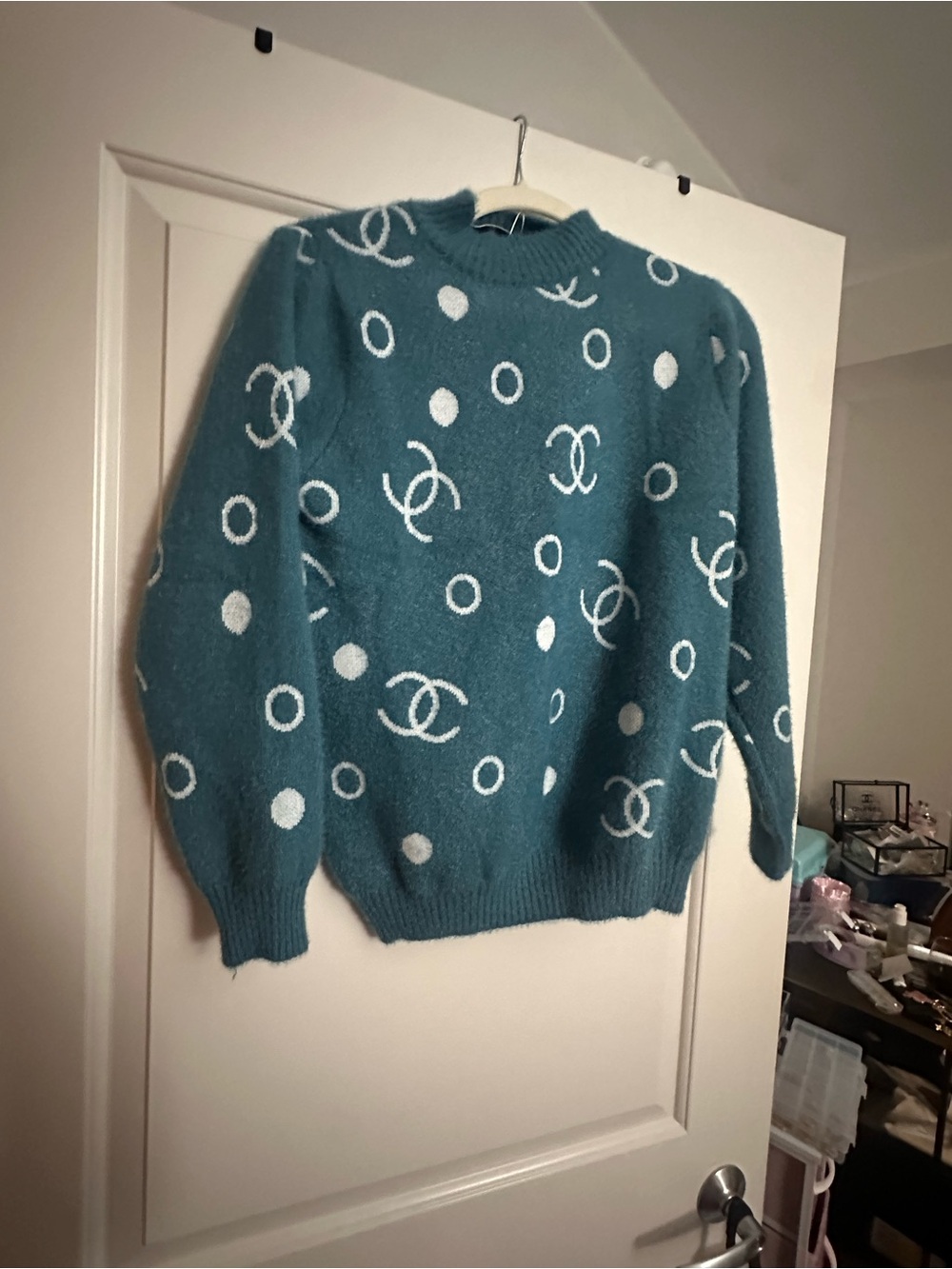Source Unknown Teal Crewneck Sweater with White Logo Dot Pattern